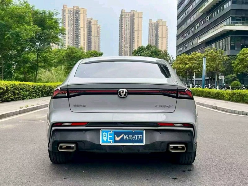 東莞24年長安汽車UNI7