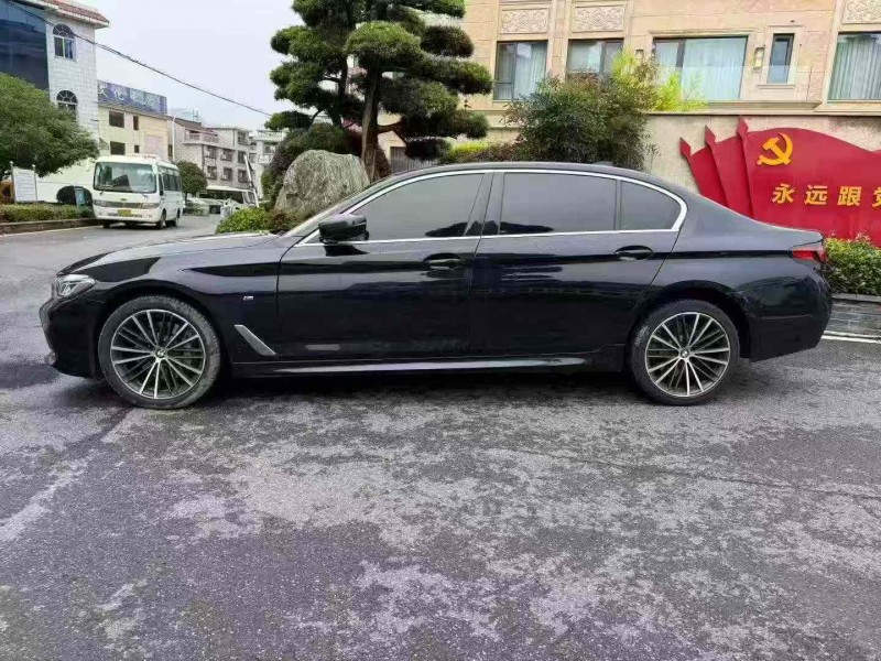 湖州22年宝马5系7