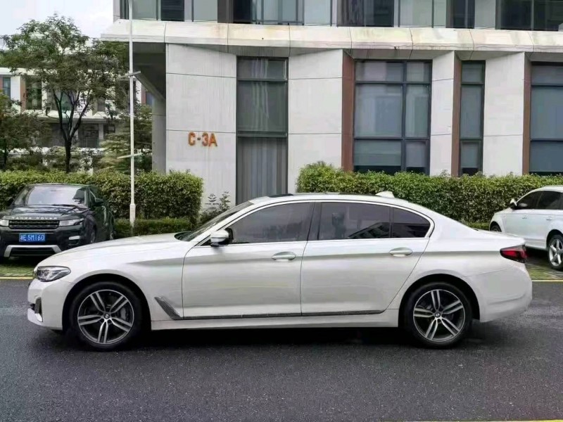 广州21年宝马5系4