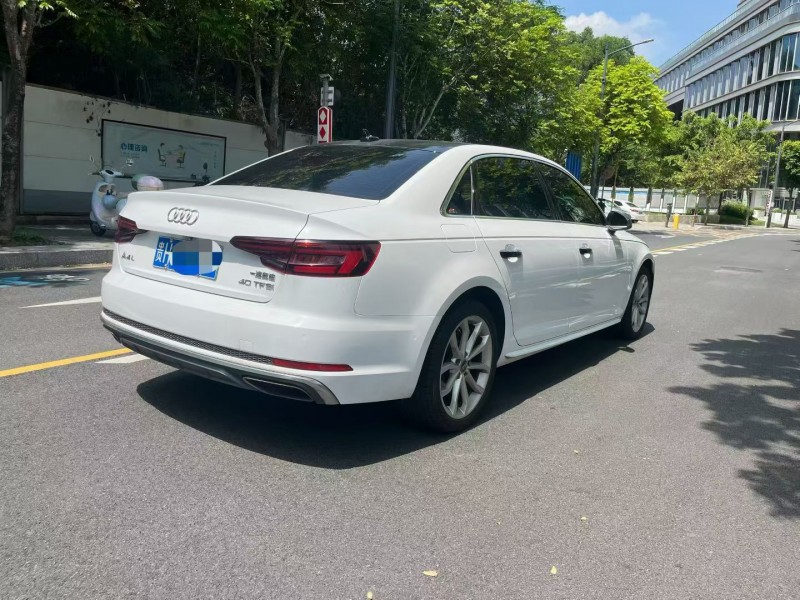 深圳20年奥迪A4L8
