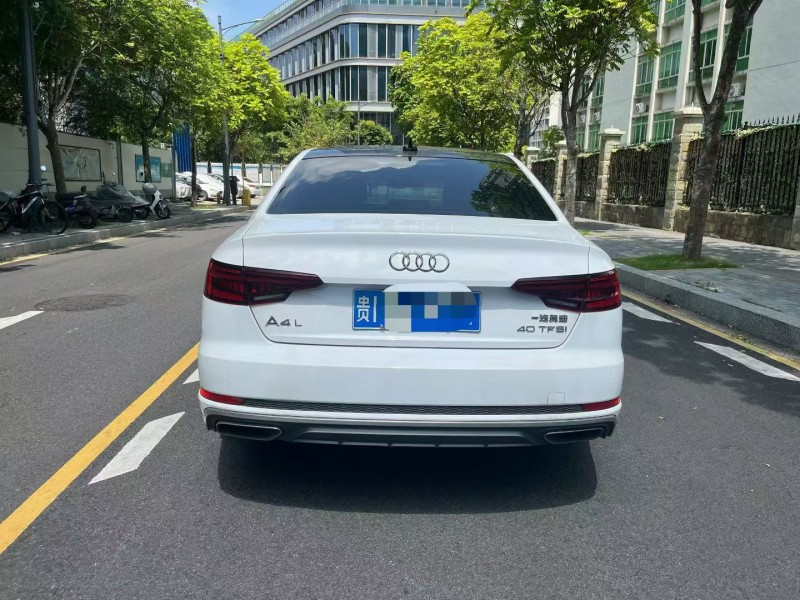 深圳20年奥迪A4L9