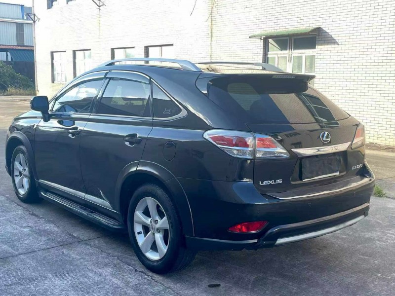 漳州13年雷克萨斯RX8