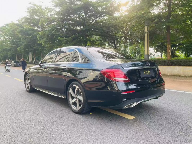 广州19年奔驰E6