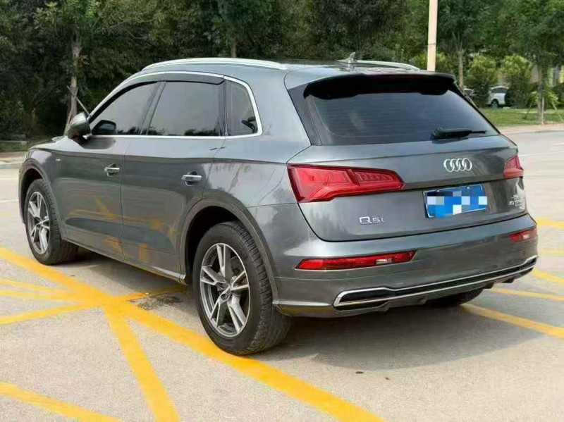东营19年奥迪Q57