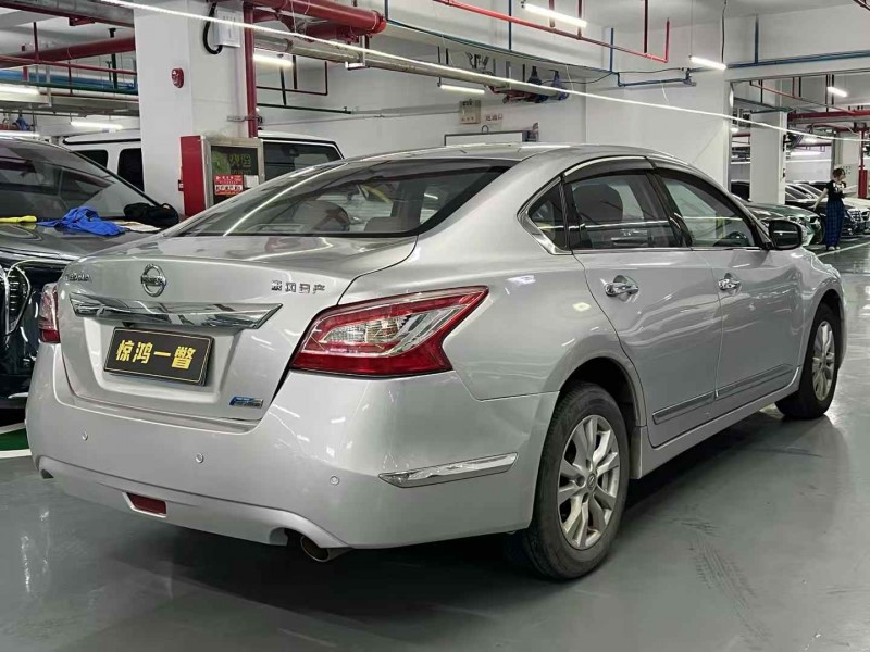 深圳14年日產天籟8
