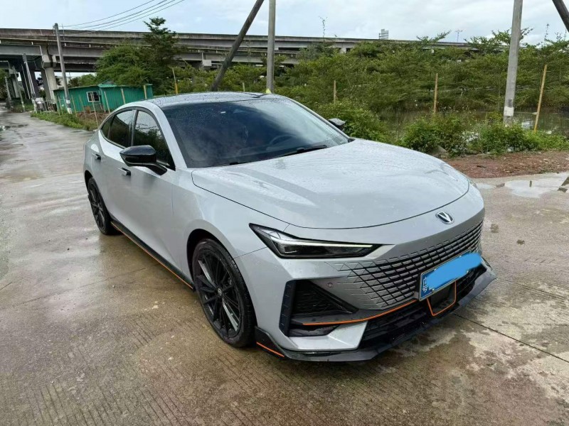 中山23年長安汽車UNI2