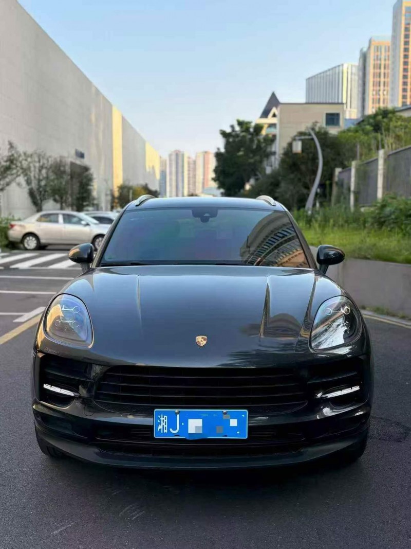 岳阳19年保时捷Macan1