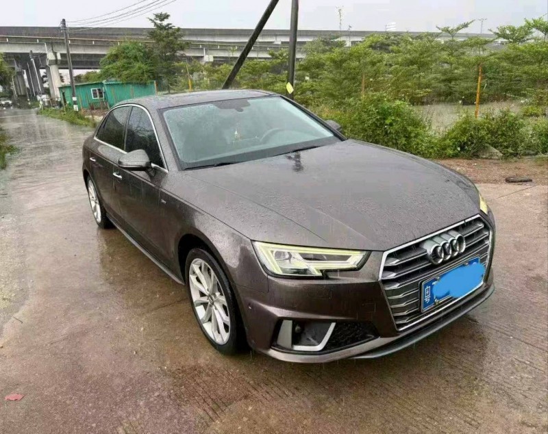 中山19年奥迪A4L2