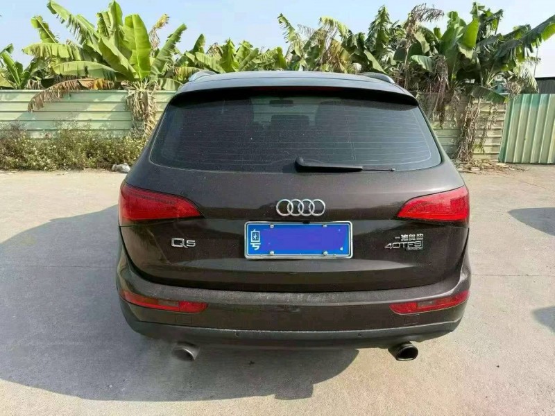 中山15年奧迪Q57