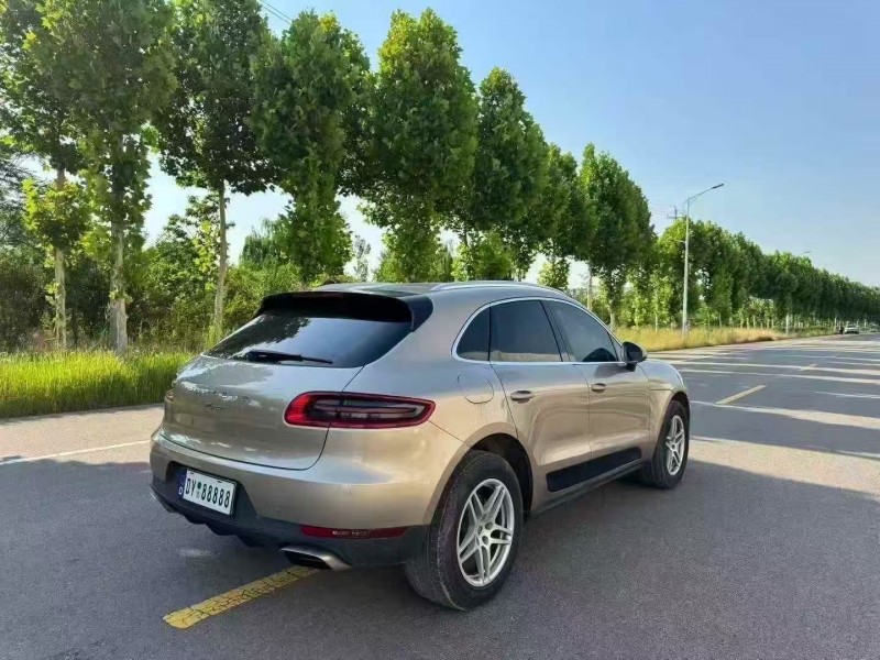 菏泽16年保时捷Macan7