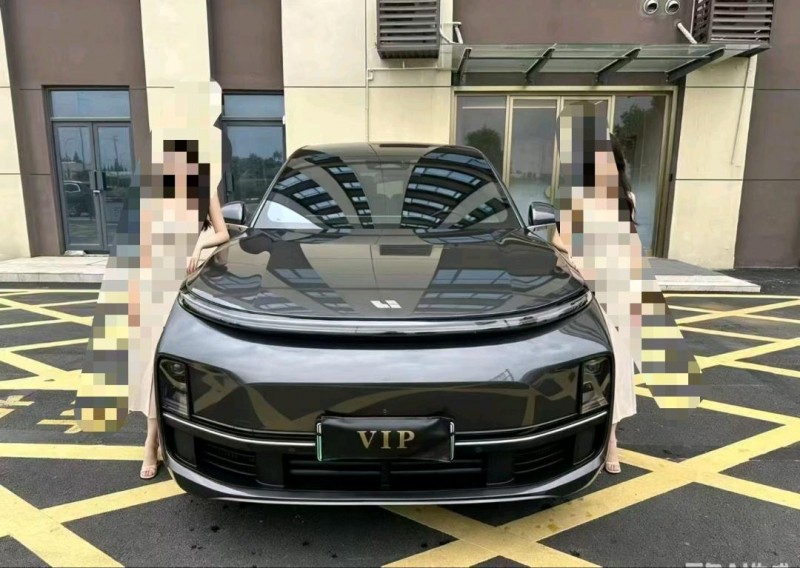 襄阳23年理想L81