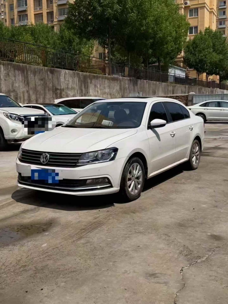 潍坊20年大众朗逸2