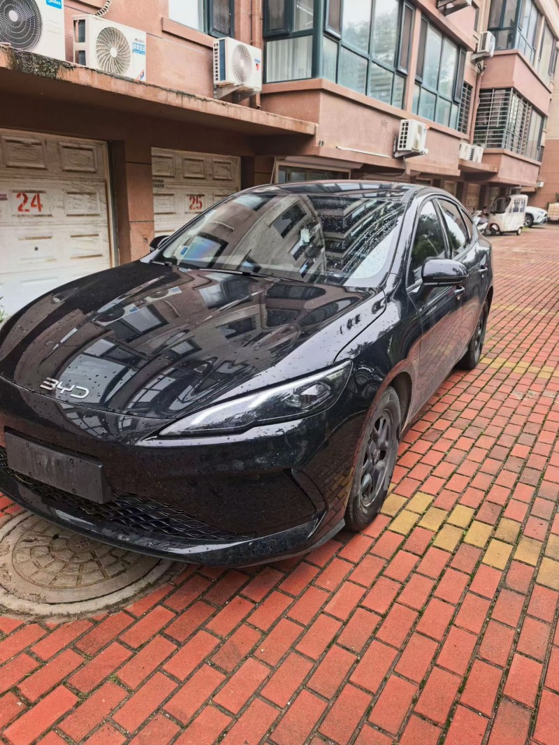 朝阳25年比亚迪海豹2