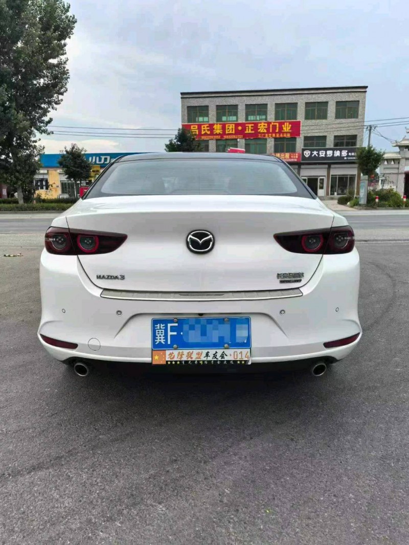 保定22年马自达昂克赛拉8