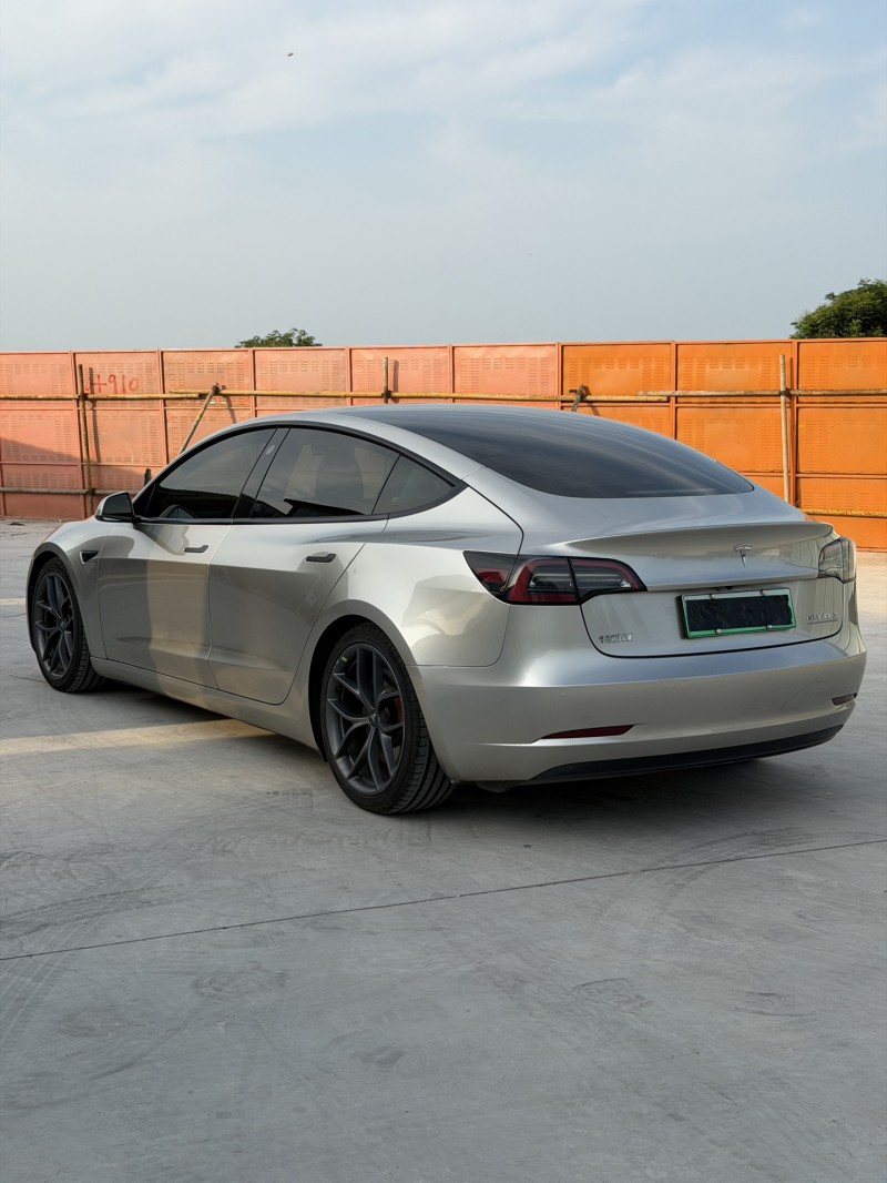 新乡23年特斯拉MODEL 38