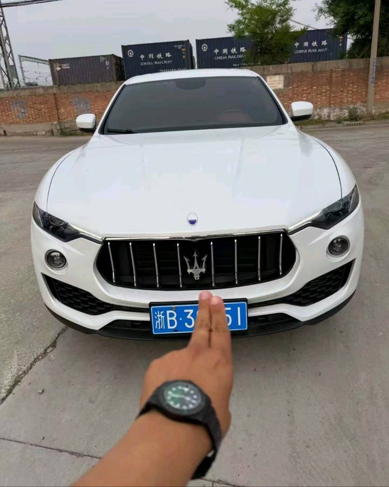宁波20年玛莎拉蒂Levante1