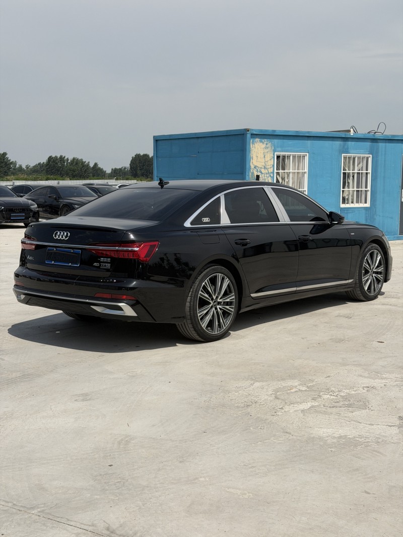 新乡23年奥迪A6L9
