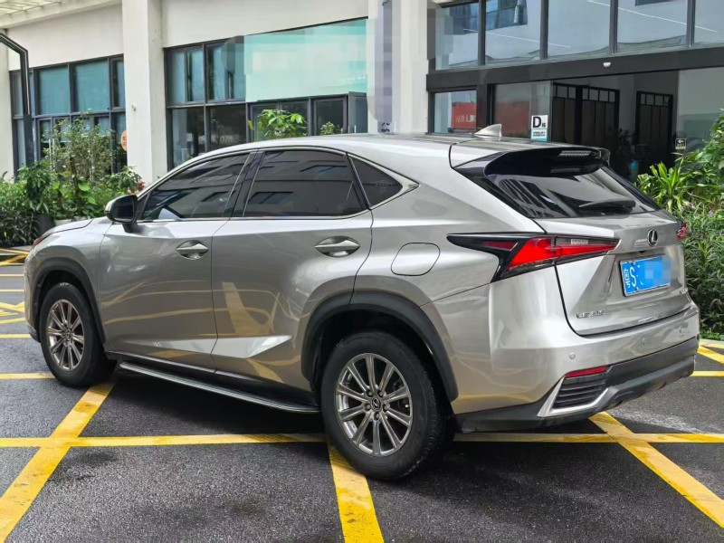 广州20年雷克萨斯NX8