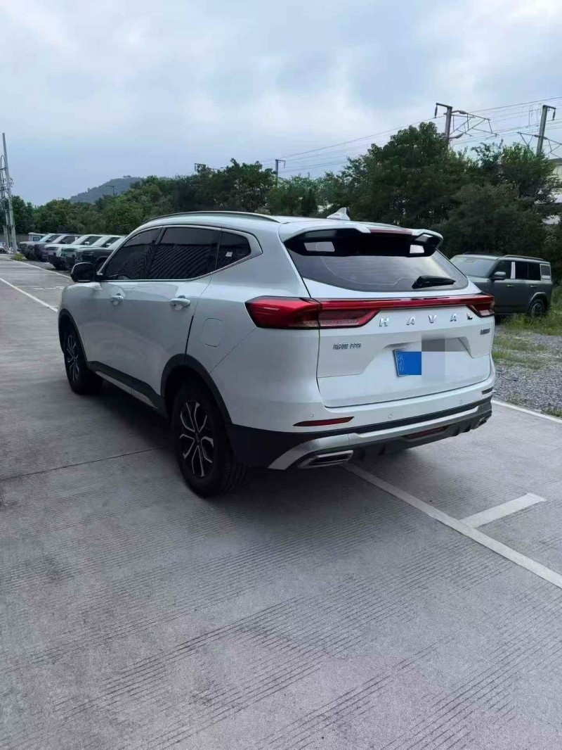 绍兴24年哈弗H68
