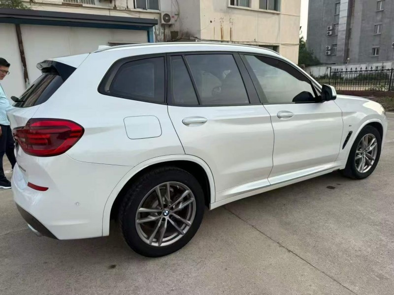 泰安19年宝马X38
