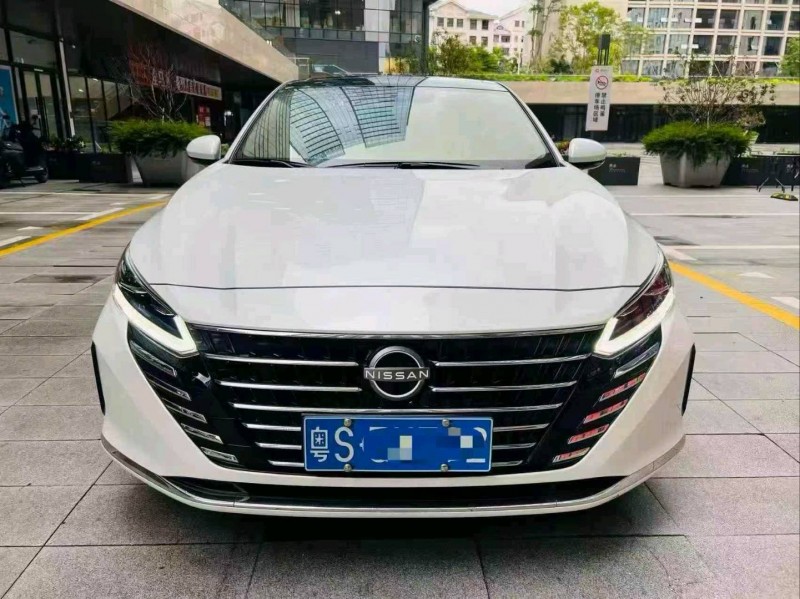 深圳24年日产天籁1