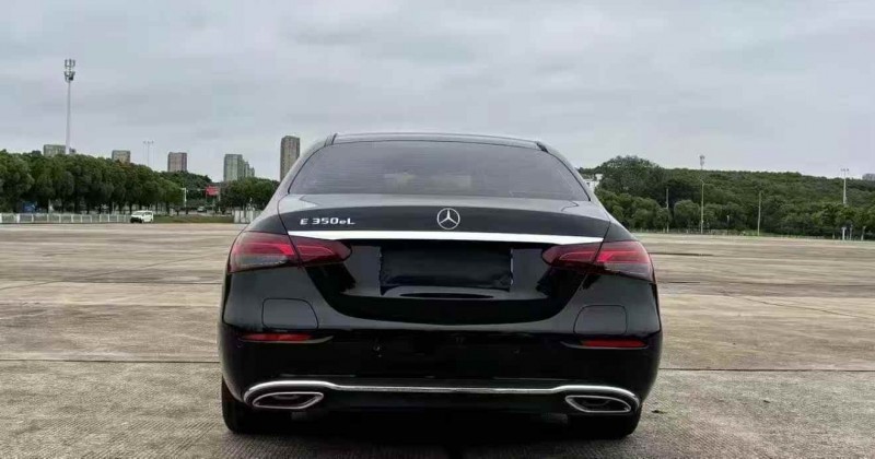苏州22年奔驰E8