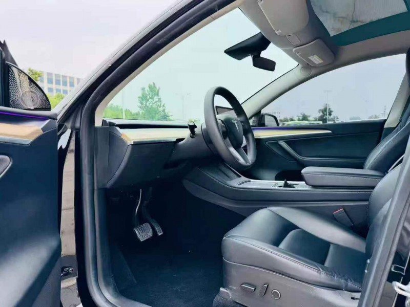 烟台22年特斯拉MODEL Y4