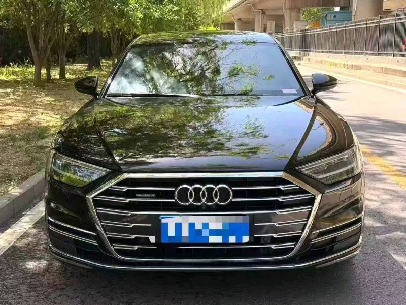 广州18年奥迪A8L1