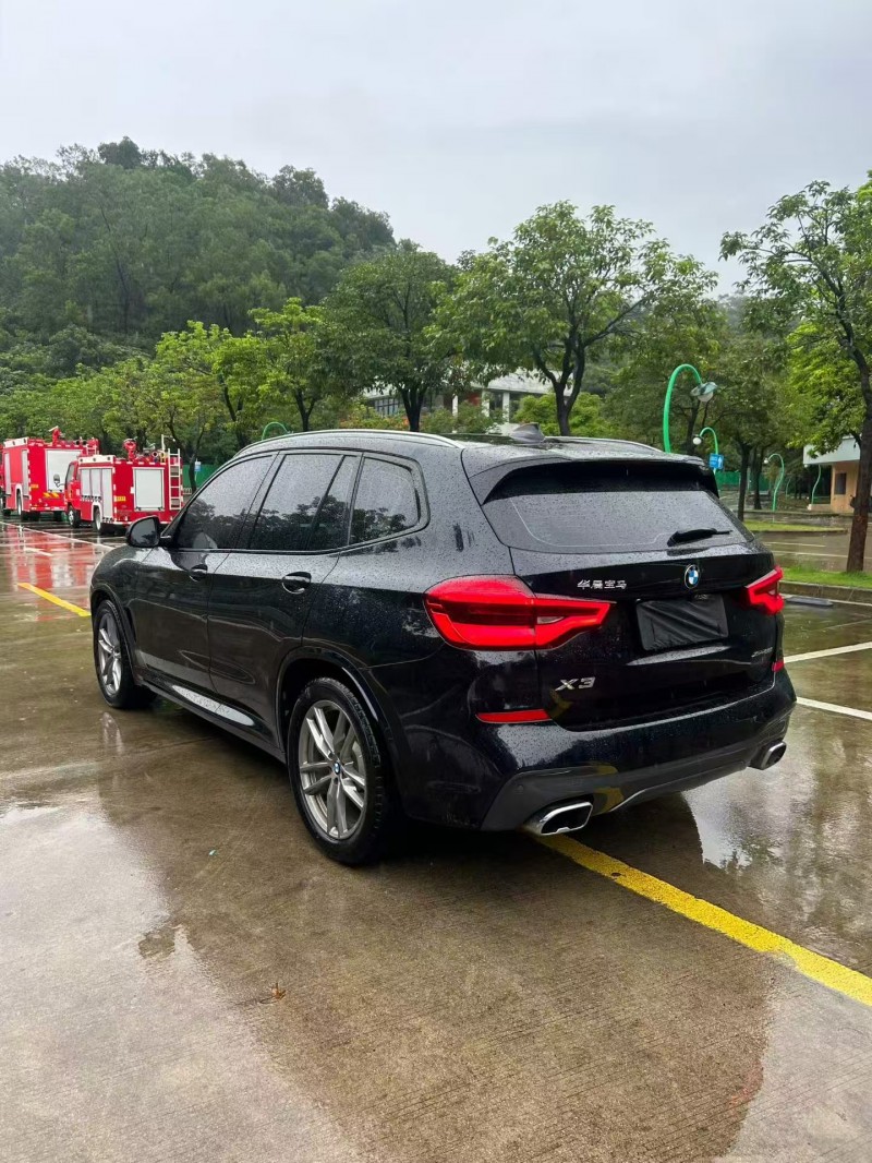 广州19年宝马X34