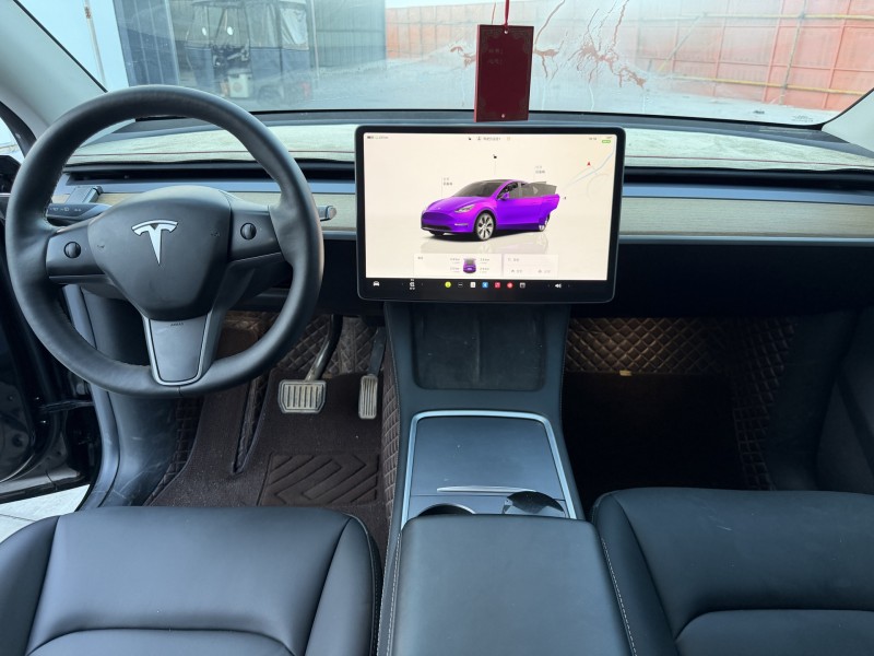 新乡23年特斯拉MODEL Y5