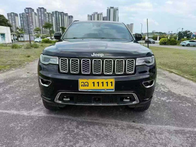 南宁18年Jeep大切诺基1