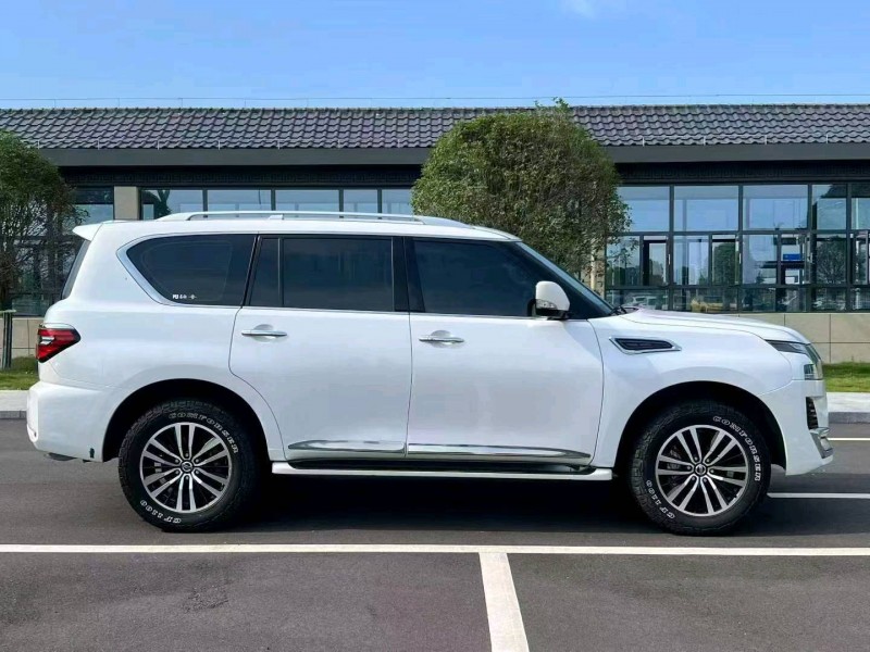 襄阳20年日产途乐6