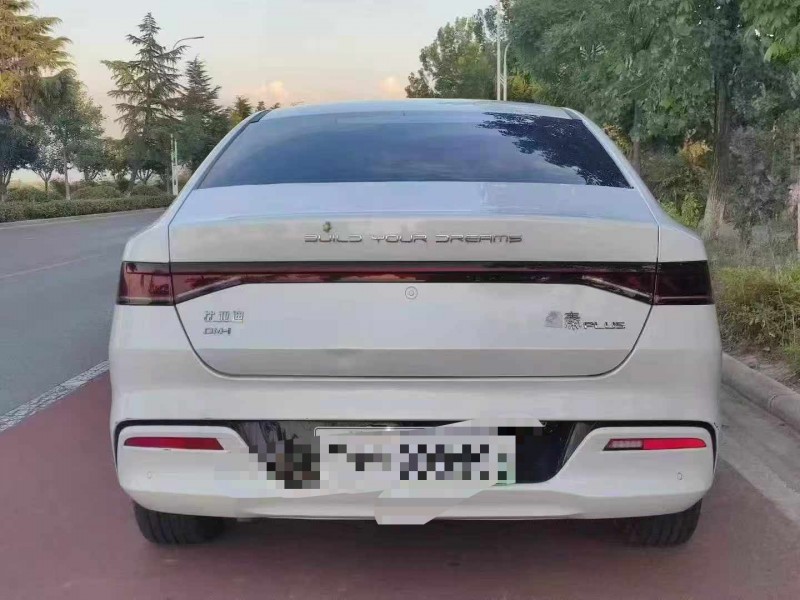 延安25年比亚迪秦9