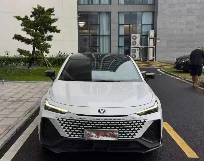 汕頭24年長安汽車UNI1