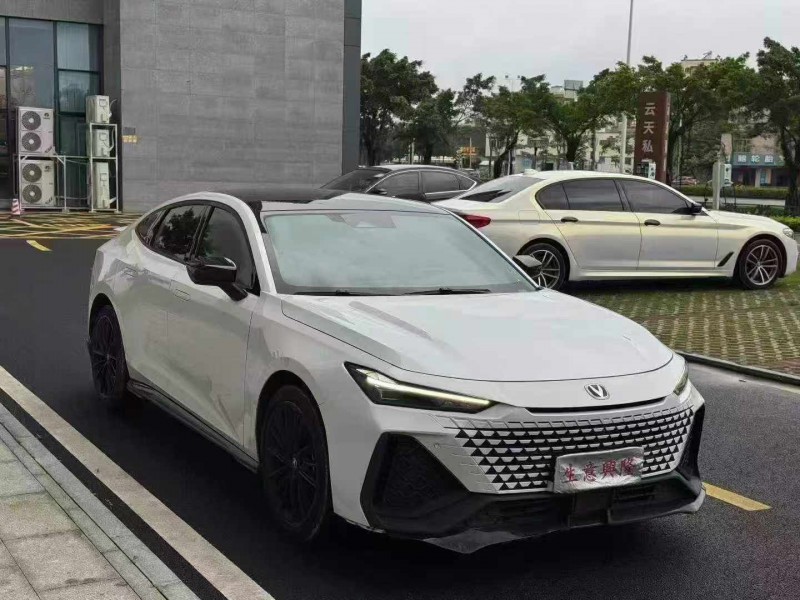 汕頭24年長安汽車UNI2