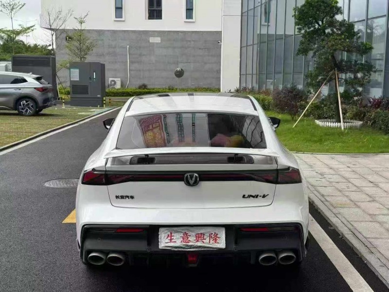 汕頭24年長安汽車UNI9