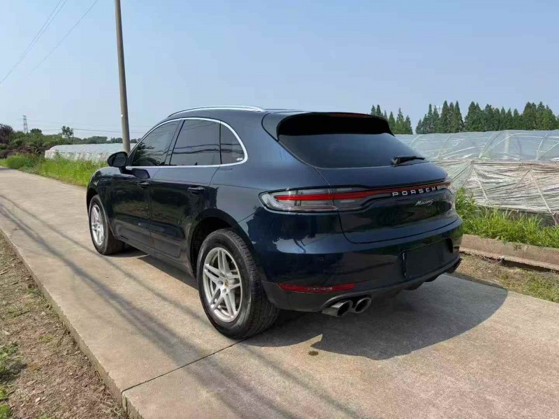 金華18年保時捷Macan7