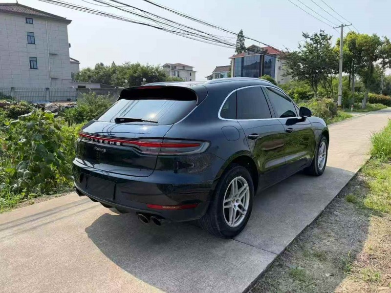 金華18年保時捷Macan8