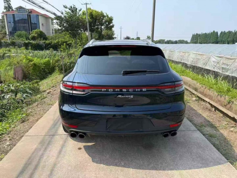 金華18年保時捷Macan9