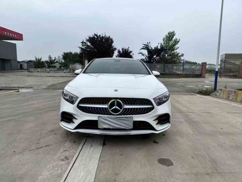 徐州21年奔驰A1