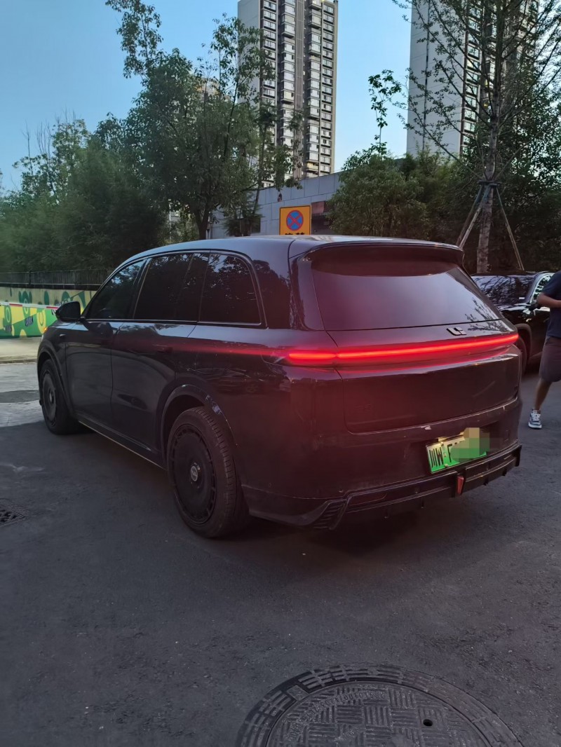 成都24年理想L87
