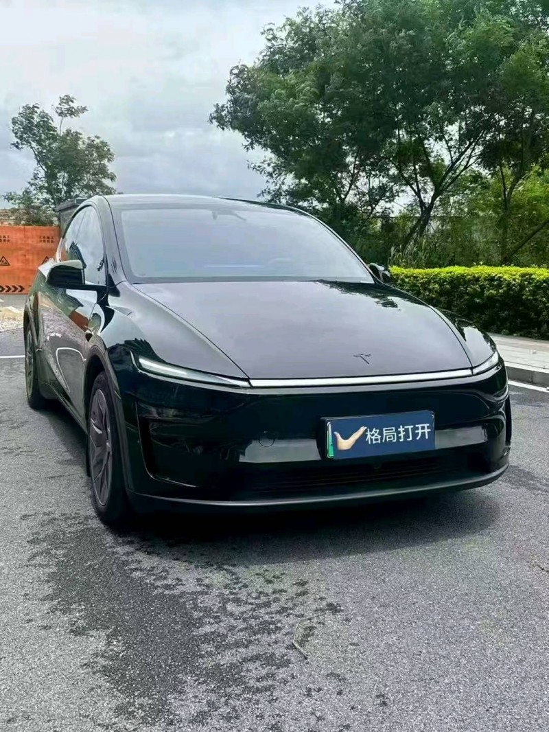 深圳25年特斯拉MODEL Y2