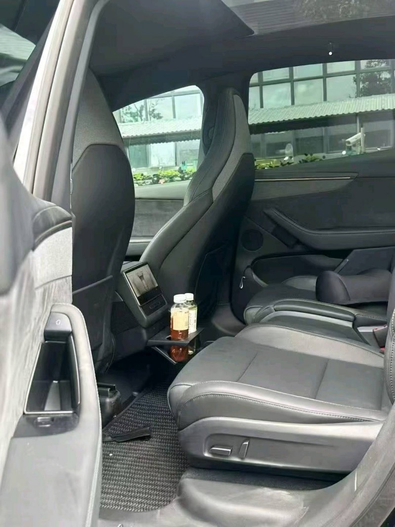 深圳25年特斯拉MODEL Y5