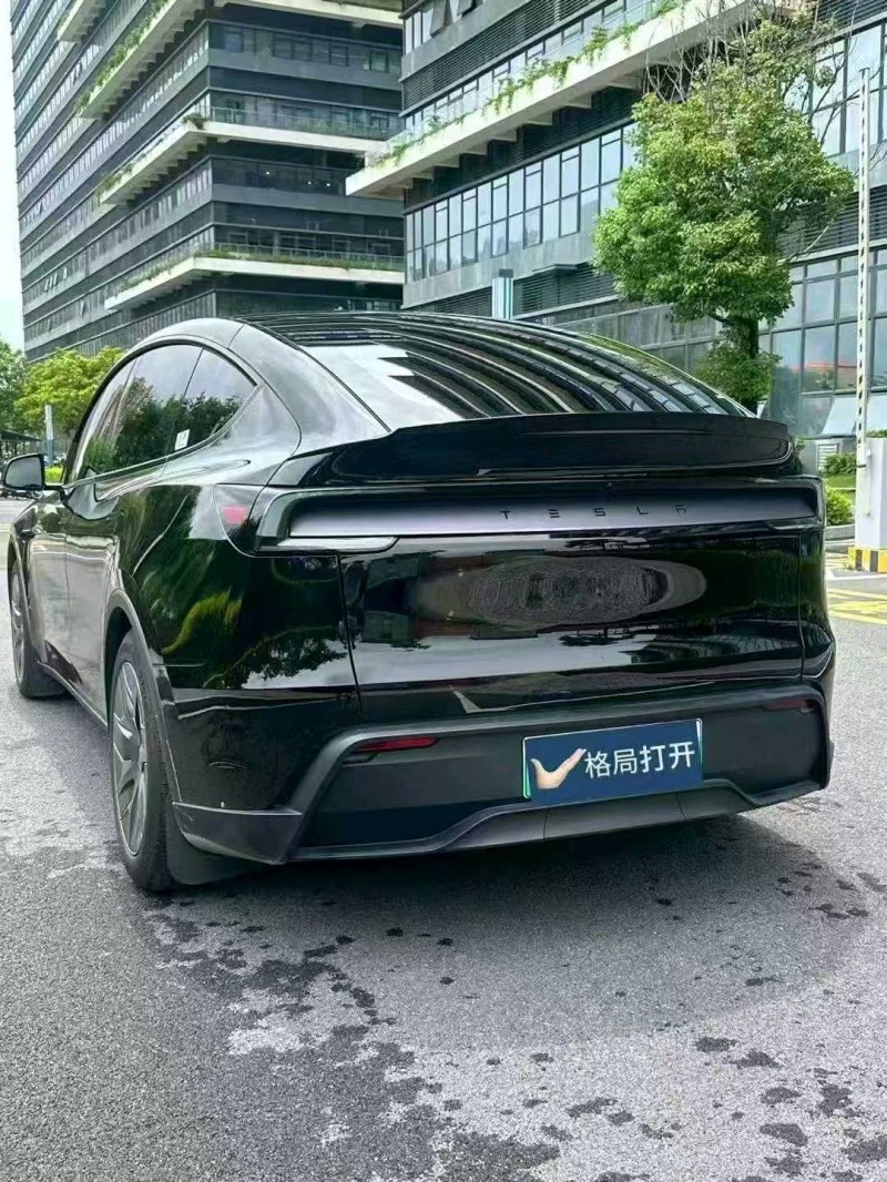 深圳25年特斯拉MODEL Y7
