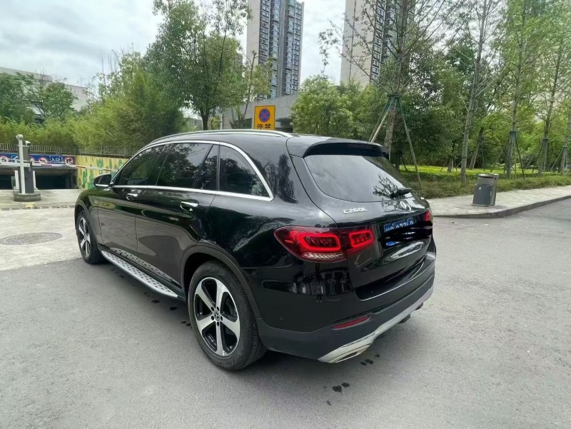 成都22年奔驰GLC8