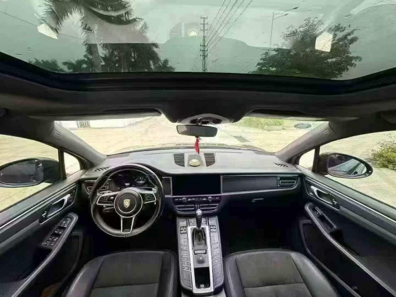 廣州19年保時捷Macan5