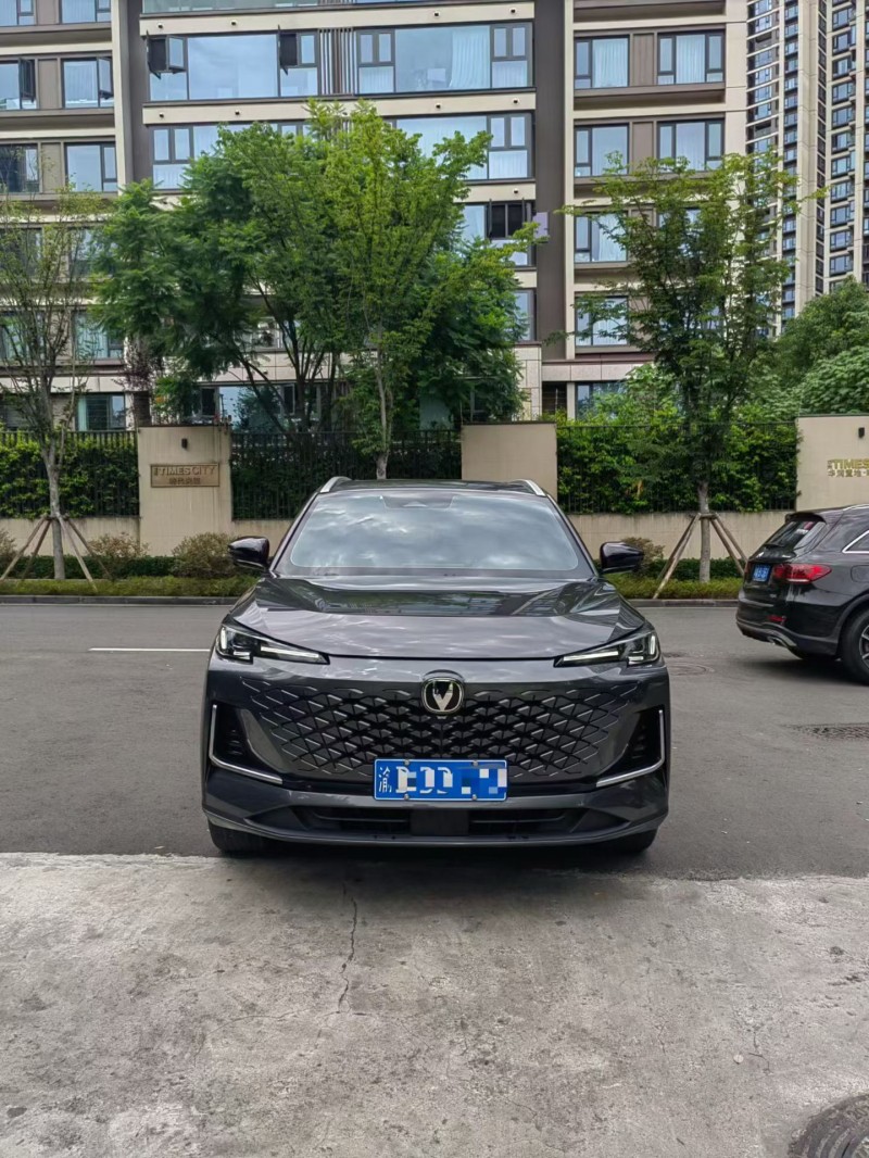 成都24年长安汽车CS551