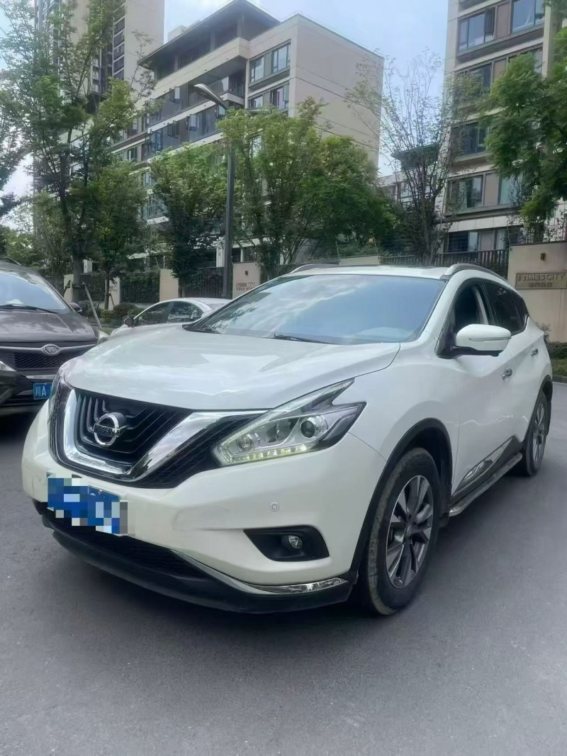 成都19年日产楼兰2