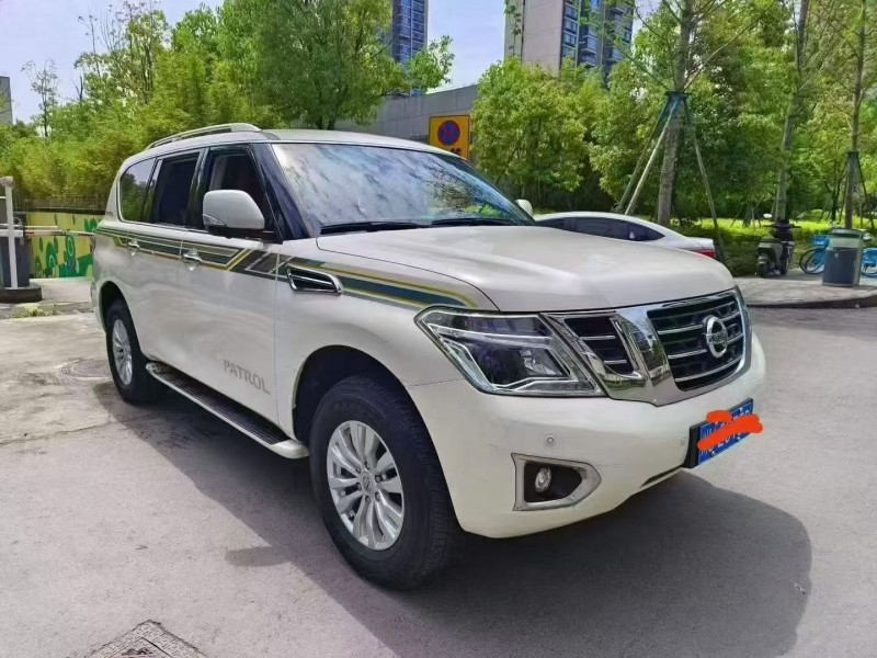 成都20年日产途乐3