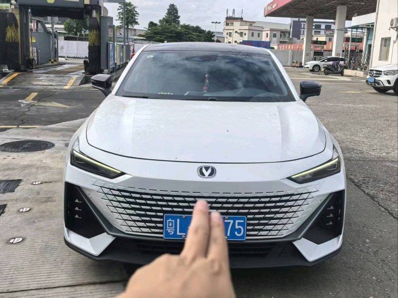广州23年长安汽车UNI1